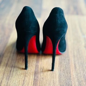 6.5 suede sokate Lou boutons